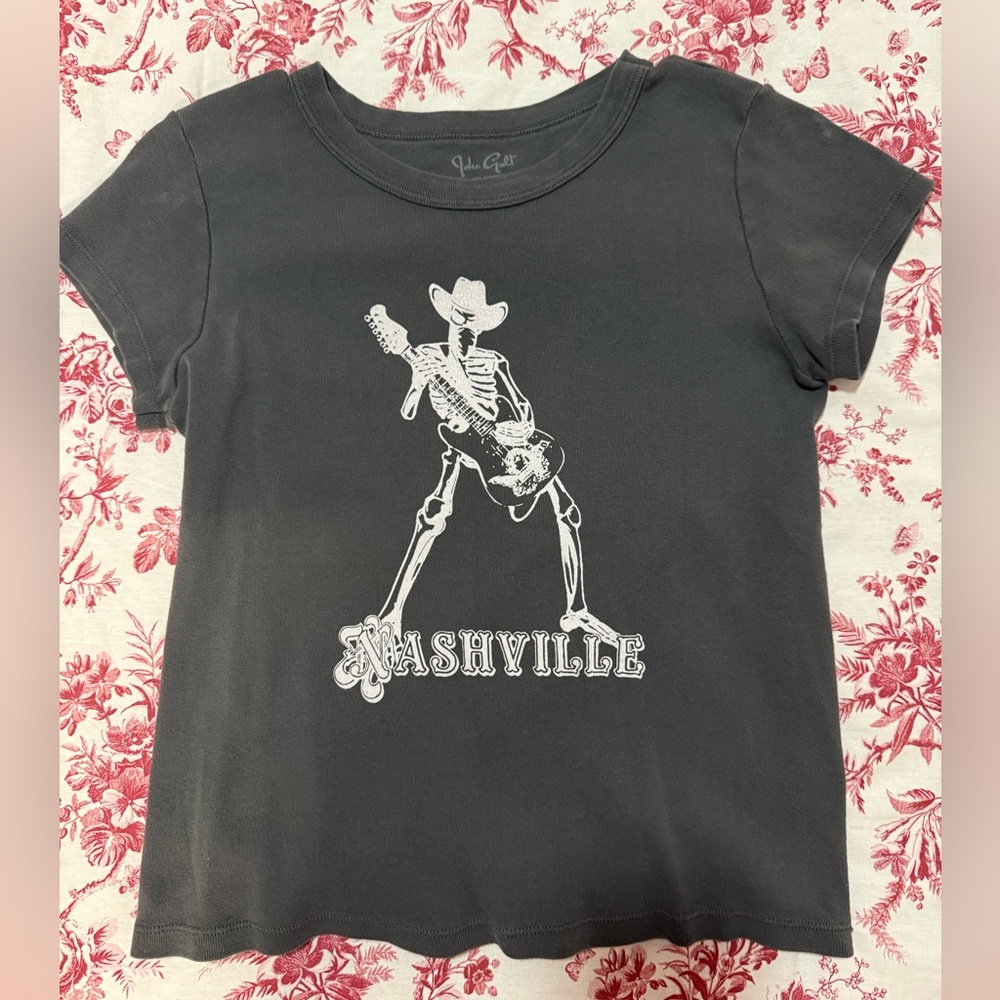 Brandy Melville Nashville baby tee